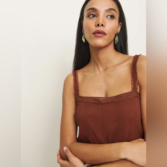 Reformation Cleodora Dress in Fig Jam. Brand new without tags, never worn. - Picture 4 of 4